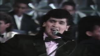 La Vieron Lyrics English Translation