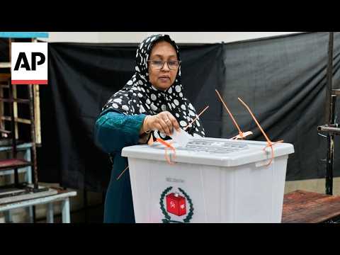 Jamaat, BNP Supporters Clash In Dhaka As Bangladesh Votes