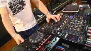 James Zabiela @ BBC DJ Techniques in 2012 by xepion