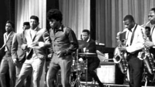 I Don't Mind - James Brown & The Famous Flames (Live at the Apollo, 1962)