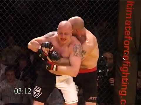 Clifford Moore RIP vs Lukasz Parobiec   Pro Fight 2007