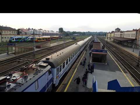 EP09-003 + IC MALCZEWSKI do Słupska i Kołobrzegu, wjeżdża na dworzec Rzeszów Główny 29.06.2018