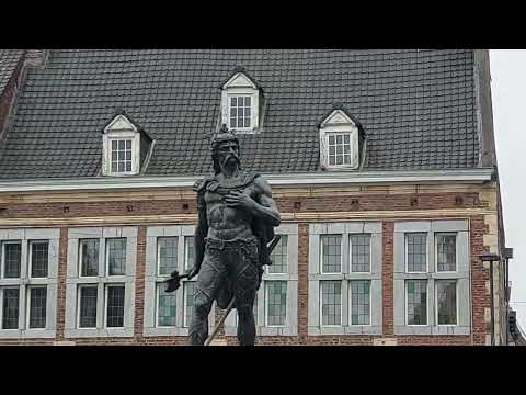 Tongeren/Tongres, sa basilique et la statue d'Ambiorix, 10 mars 2024
