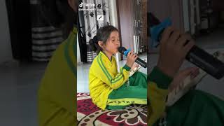 Download lagu Lagu Minang galodo mp3