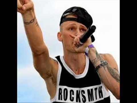 MACHINE GUN KELLY, KYLE LUCAS, SYD VICIOUS AND MAT MUSTO - OVER BEING SOBER