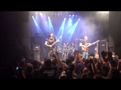 LOVORNE: "Sucio y desprolijo". Uniclub, Abasto 08-03-14.-