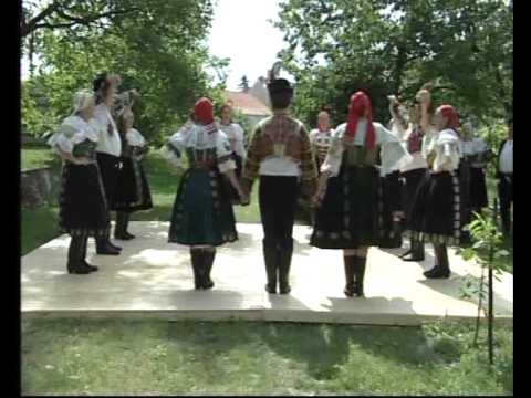 04. Hruška, F širém poli