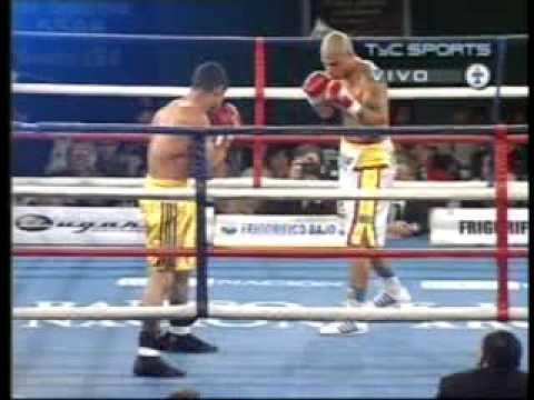 Oscar Jesús "El Salvaje" Pereyra vs. Diego Humberto "Rocky" Mora