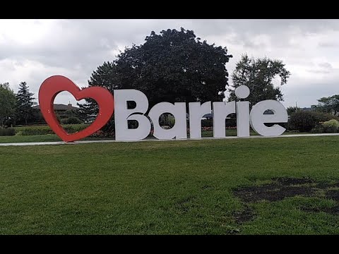 11 Barrie with Hamburg Guide Sarah