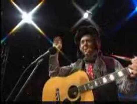 Loopy Singer Art Paul Schlosser wows WGN Morning News