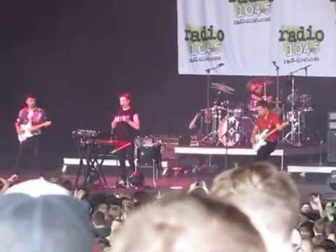 Nicholas Petricca of Walk The Moon pumps the crowd at the Radio 1045 Birthday Bash in Philadelphia