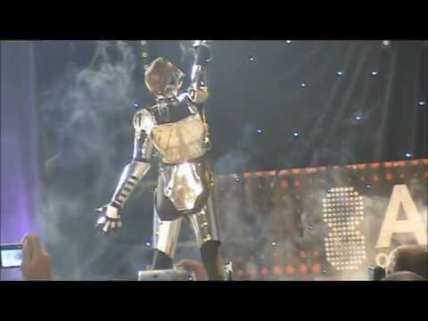 FACTS 2011 Ghent - Robot from Succer Punch cosplay show (sunday)