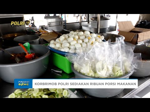 LANDURLAP BRIMOB POLRI BAGI MAKANAN DI HARI BHAYANGKARA KE-79