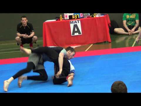 UMA No-Gi U2yrs U75kg - Michael Cowling fight 3