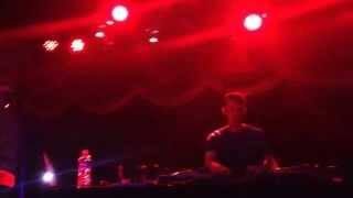 RJD2 - Descended From Myth (Live @ Brooklyn Bowl)