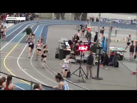 D4 Girls 4x400m Section 3