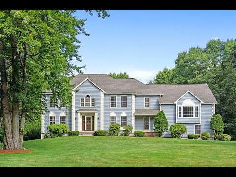 27 Stoneybrook Circle Andover, Massachusetts  $1,299,900