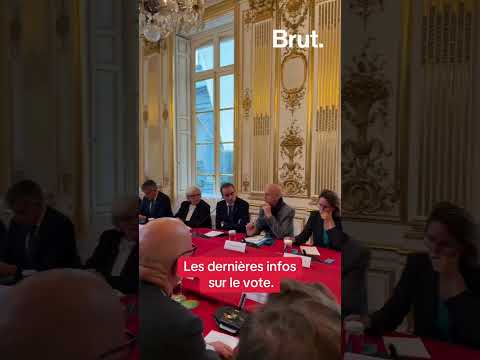 "271 votes for censure": the motion of censure against the government is rejected by 18 votes.