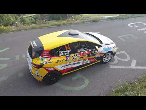 37 Rally due Valli Ferrarotti/Fenoli in acrobazia