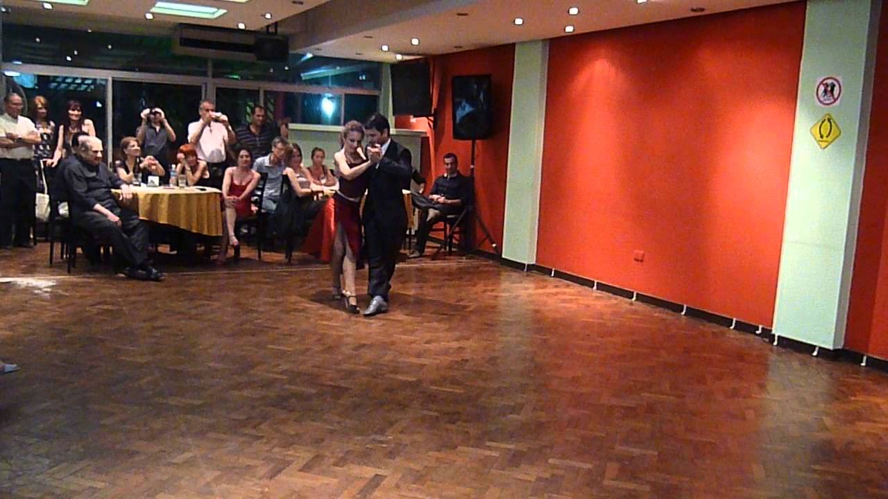 Adriana Laplaca y Marcelo Pérez bailan El Adios