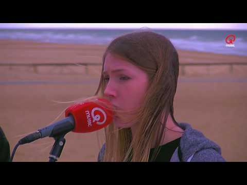 Q-Beach House: Blanche - Youth (cover) (Live bij Q)