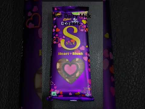 please comment your favourite chocolate name and your name 🤗🤗