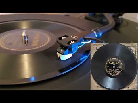 Fred Hall and His Orchestra - Here's My Rainbow