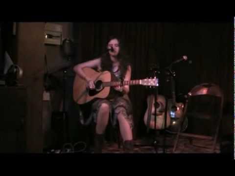 Corinne Lucy - Black, live at the Green Note, Camden