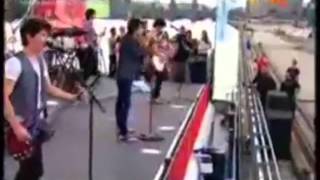 Jonas Brothers - Take a Breath - Live (HQ)