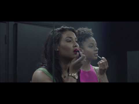 Le F - AMORE (Clip officiel)