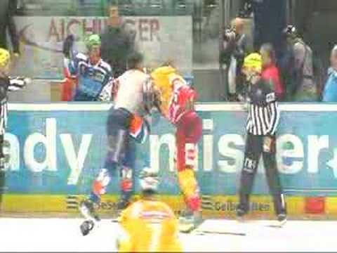 Nürnberg - Düsseldorf: Fight Beardsmore vs. Holzer