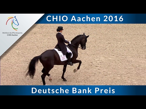 Kristina Bröring-Sprehe gewinnt erstmals den Deutsche Bank Preis in Aachen