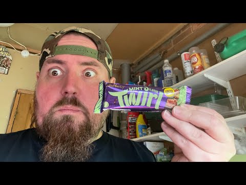 NEW ! LIMITED EDITION | Mint Flavour Cadbury Twirl