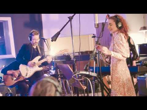 VELVET MOON - Dear Moon (LIVE)