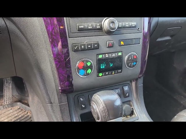 2012 Chevrolet Traverse 2LT LEATHER | HEATED SEATS | DVD in Cars & Trucks in London