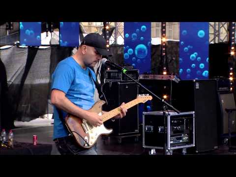 PORTLESS - Sweet little something (živě @Mattoni Koktejl Festival 2015)