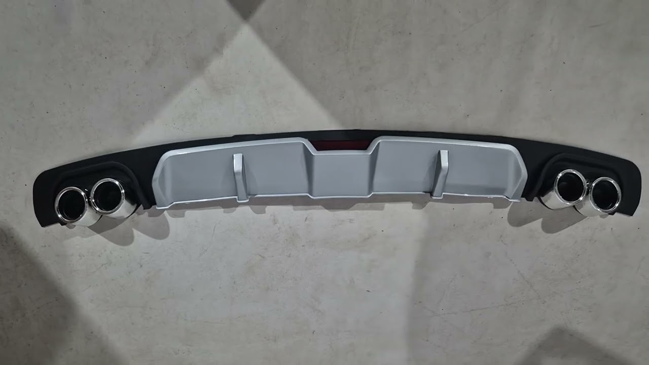 Универсальный Задний Диффузор DPT V-6 (Серый+Черный Глянец) Video 2