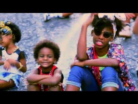 Mc Soffia - Menina Pretinha