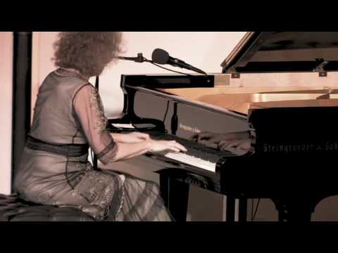 Sue Keller plays Ragtime: Waiting For The Robert E Lee