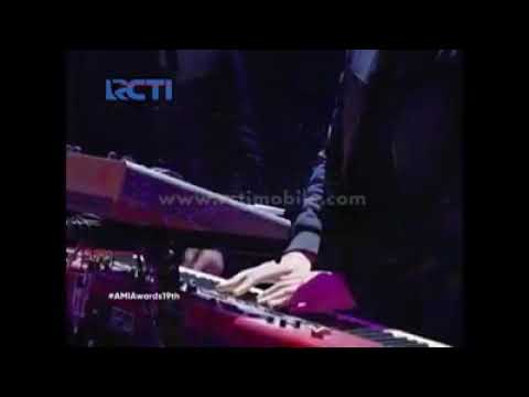 NOAH feat. Yuni Shara - Andaikan kau datang kembali (AMI award 2016)