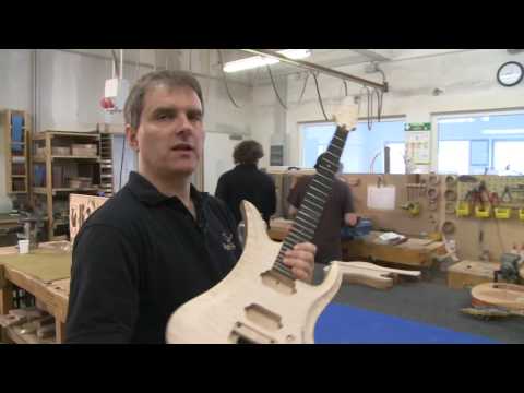 SIGGI BRAUN FACTORY TOUR (TEIL 2): Maschinen / Handarbeit und Finish.