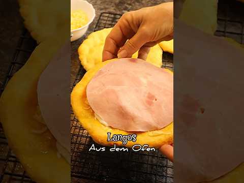 Langos aus dem Ofen - DER ungarische Klassiker als Rezept ohne Frittieren!