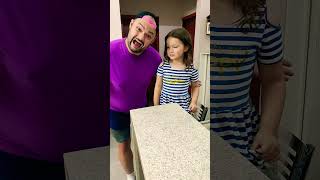 PAPAI LA FORA POSSO BRINCAR? #shorts