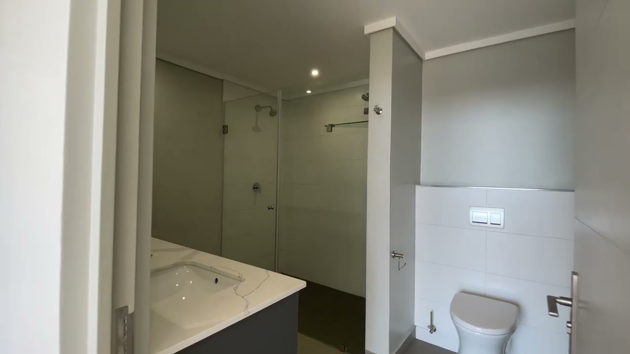 Luxury Apartment with Balcony and beautiful Views!