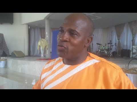 Le Chantre Emmanuel Bouaffo, Ancien de l'OUA nous parle. Écoutons-le attentivement.