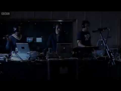 Magnetic Man ft. Ms. Dynamite - "Fire" (Maida Vale) BBC Radio 1 Live Lounge 🎶🔥