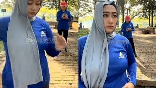 Download lagu bumil cantik hijab live sambil senam part 2 mp3