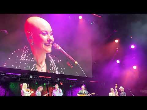 Crooked Tree - Molly Tuttle & Golden Highway IBMA 2023