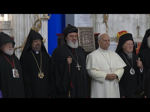 Video | Pope Leo XIV meets local church leaders in Istanbul | AFP