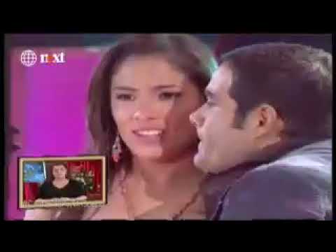 dueto Mayrenne y Arturo Peniche cantando por un sueño